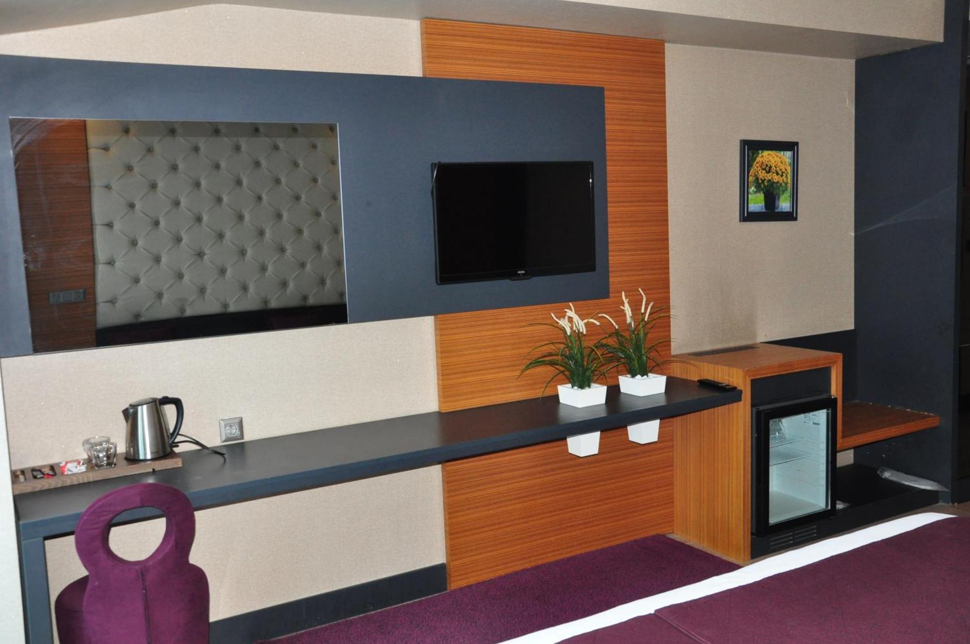 Aydinoglu Hotel Istanboel Buitenkant foto